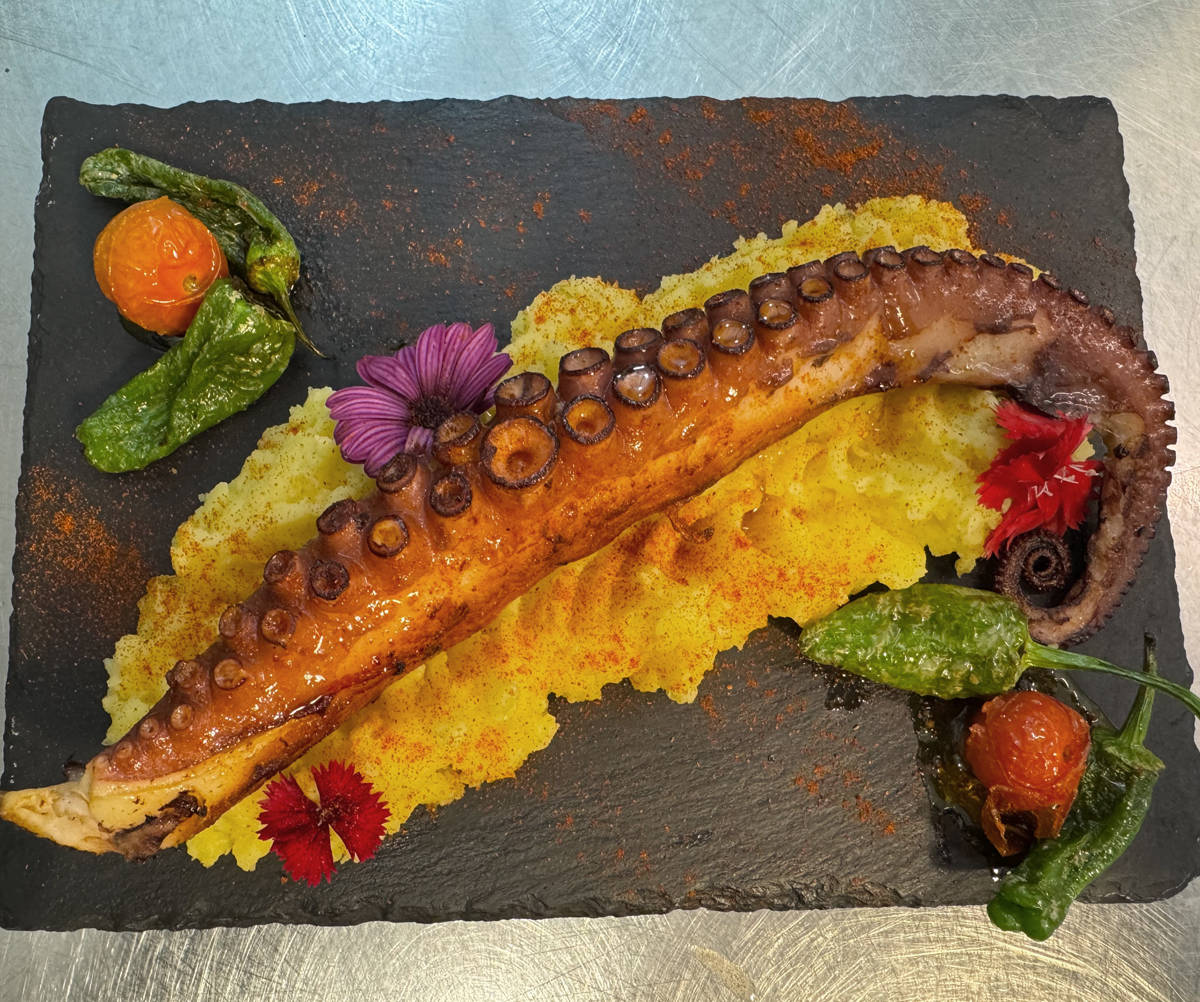 pulpo a la brasa en Il Fornetto La Pineda