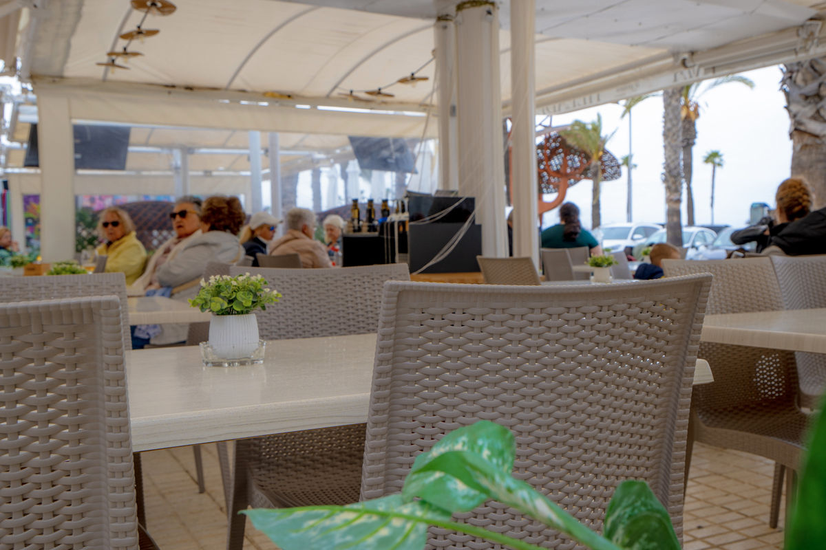 Restaurante con terraza, La PINEDA, Tarragona, Costa Daurada